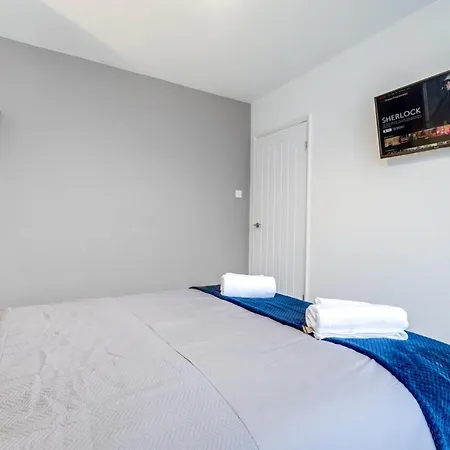 4 Bedroom House Near Bhx, Nec & Hs2 Hébergement de vacances