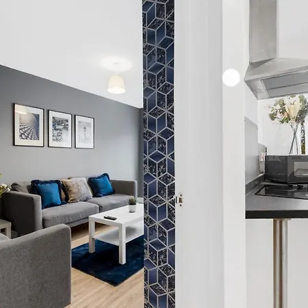 Hébergement de vacances 4 Bedroom House Near Bhx, Nec & Hs2